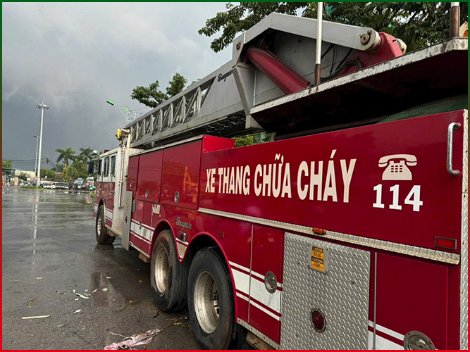 Xe thang chữa cháy